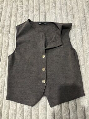 Zara Dark Brown Knit Button Vest. Gold buttons like new